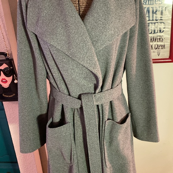 Authentictic 40s wool wrap coat withh pockets. - Picture 2 of 7